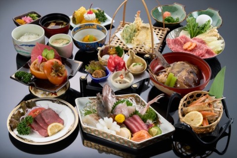 豪華な食事